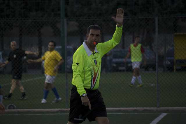 L'arbitro barese Leone: �Noi sempre zitti davanti alla maleducazione dei calciatori�